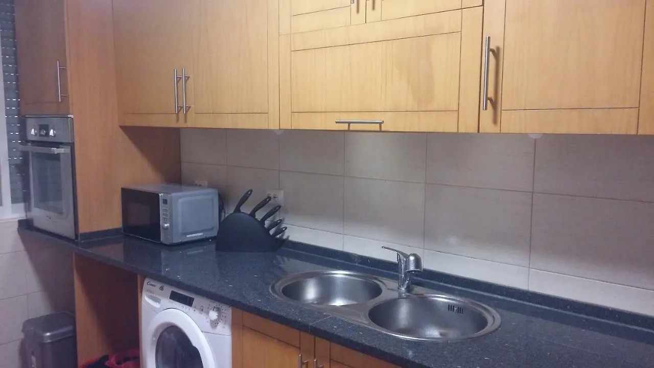 Appartement Encarnação Metro 1/2 à Lisboa